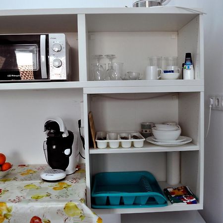 Cozy Seaside Studio Apartment C - Faraway 拉戈阿 外观 照片